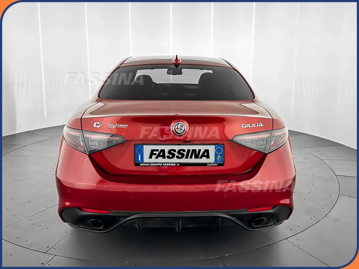 Alfa Romeo Giulia usata a Milano (5)