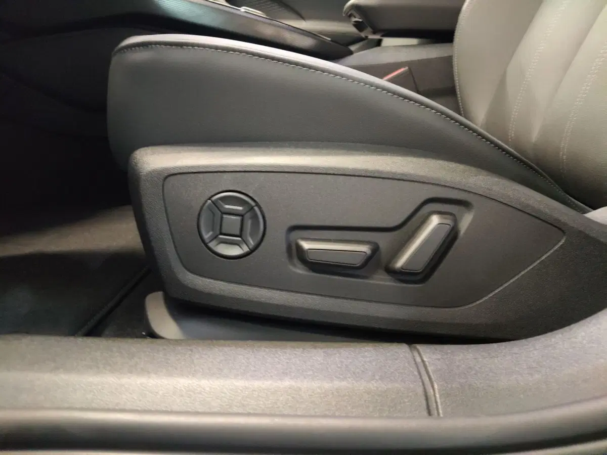 Audi A5 Avant nuova a Modena (11)