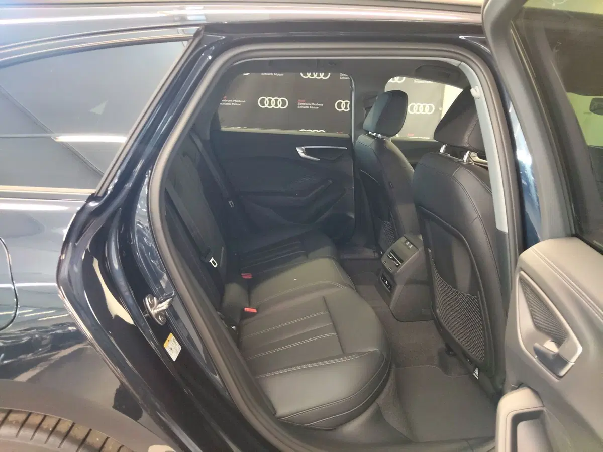 Audi A5 Avant nuova a Modena (16)