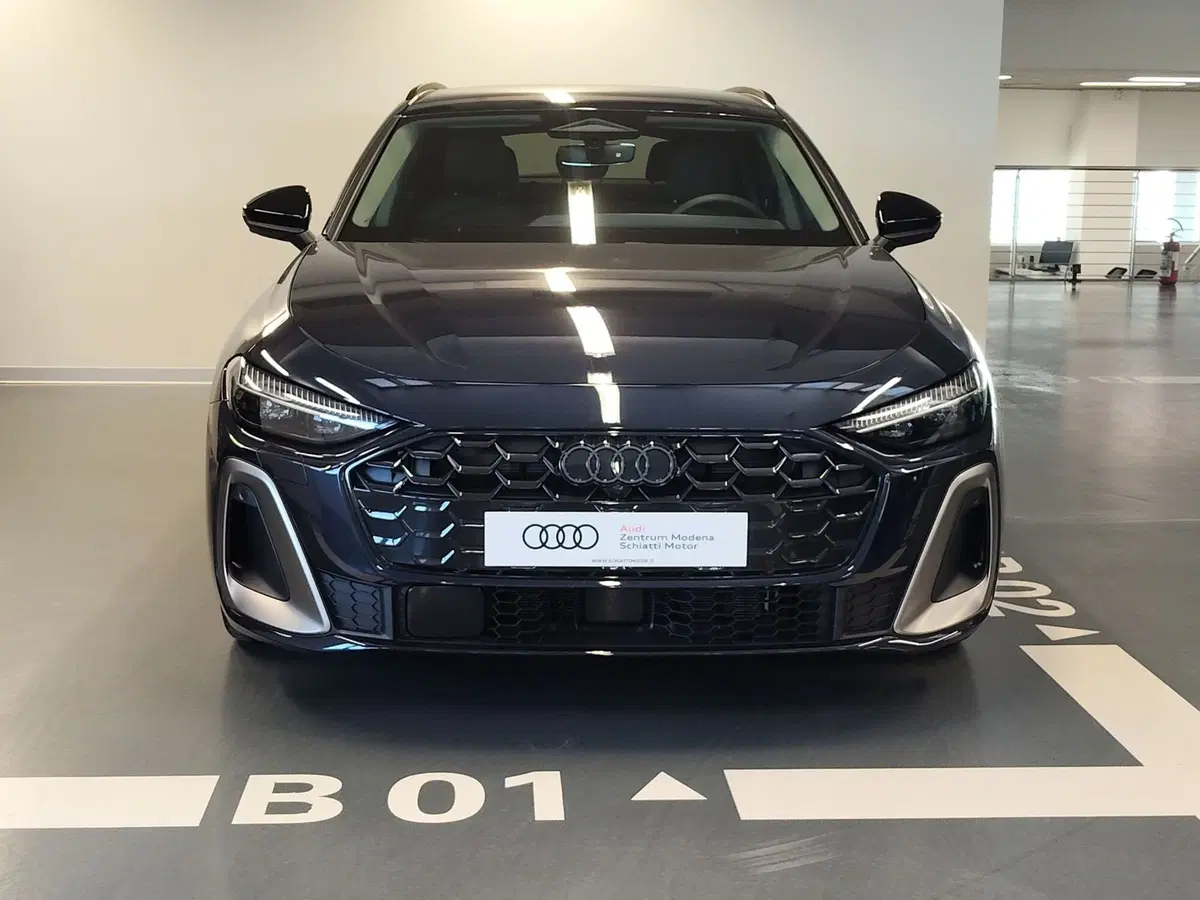 Audi A5 Avant nuova a Modena (2)