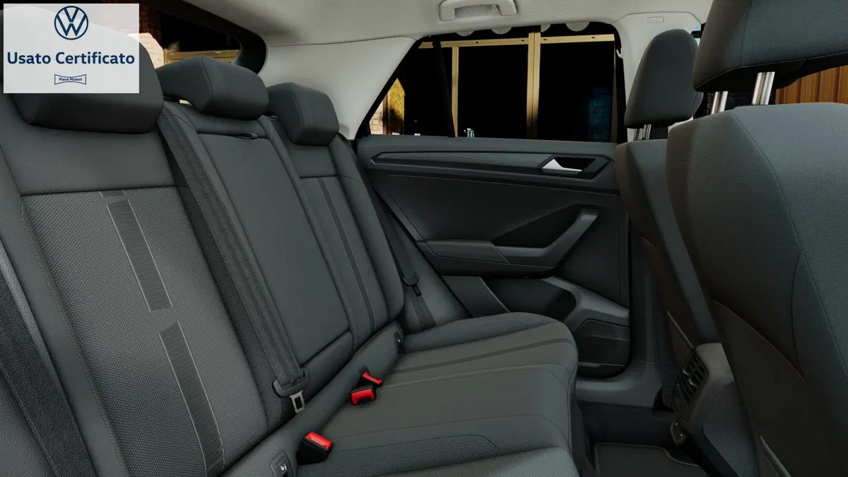 Volkswagen T-Roc usata a Genova (10)