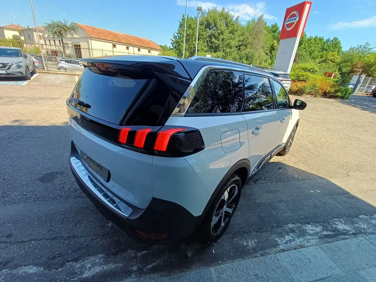 Peugeot 5008 usata a Modena (8)
