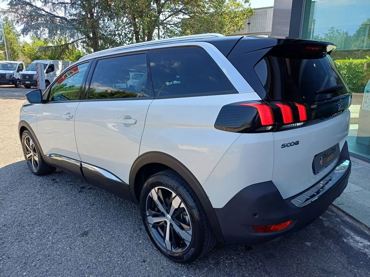 Peugeot 5008 usata a Modena (9)
