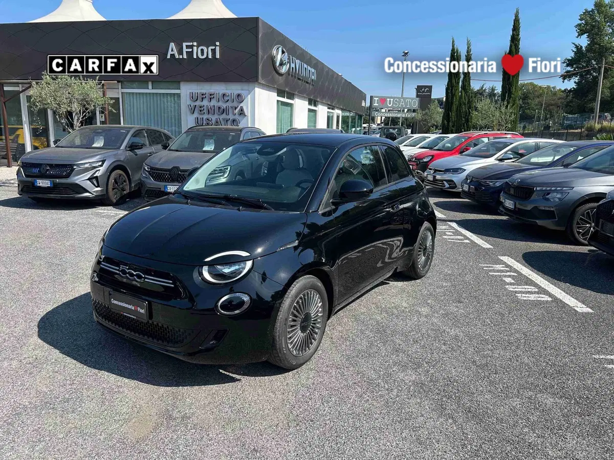 Fiat 500 nuova a Roma
