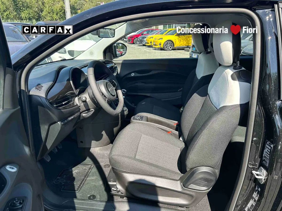 Fiat 500 nuova a Roma (12)