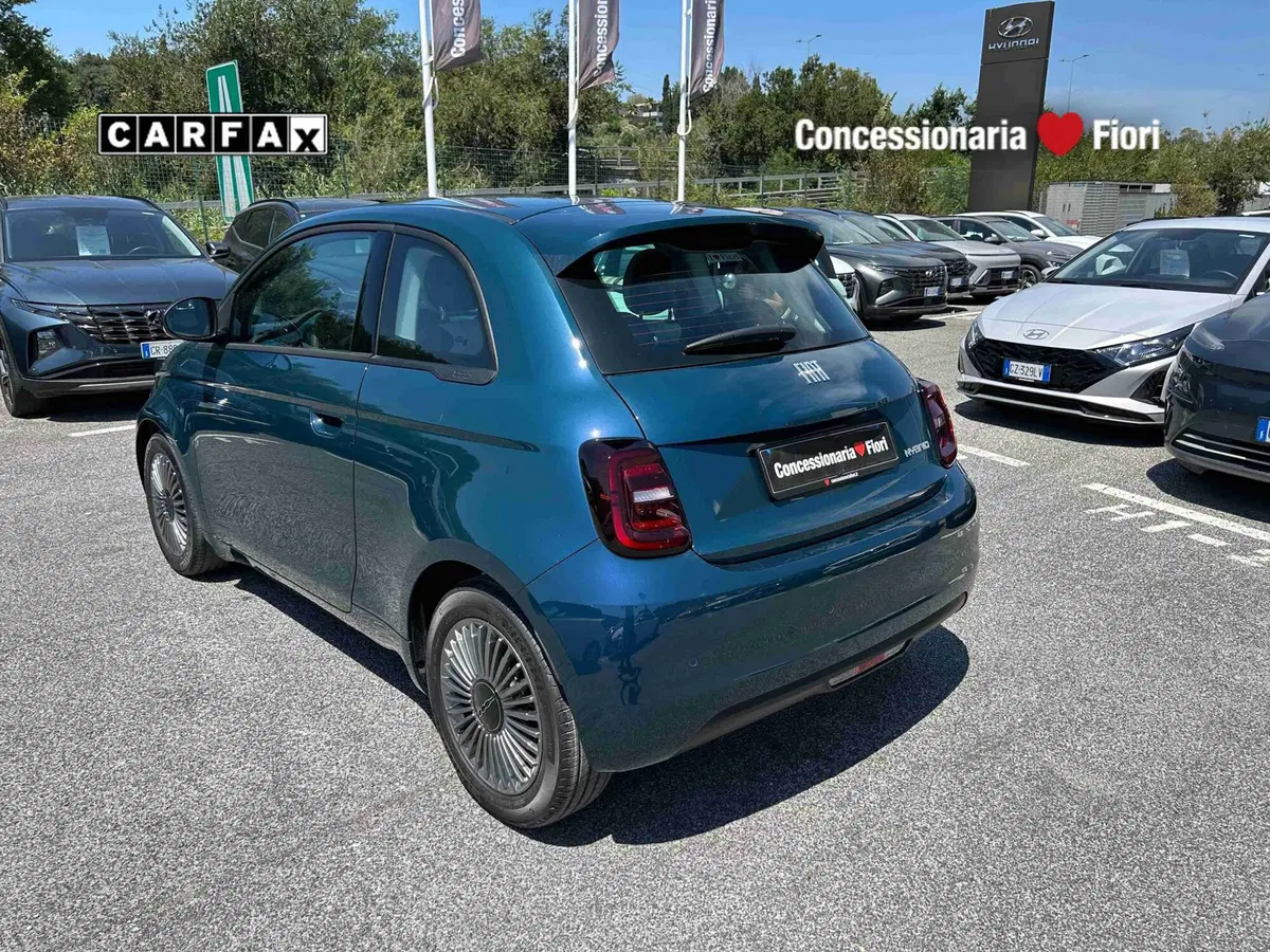 Fiat 500 nuova a Roma (4)