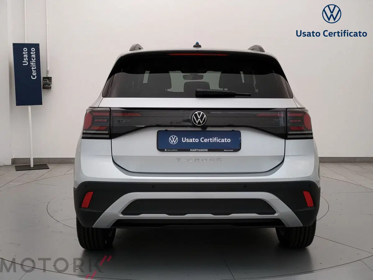 Volkswagen T-Cross nuova a Varese (4)