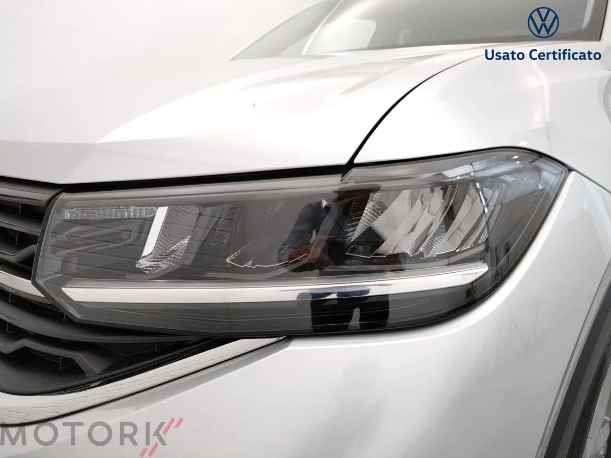 Volkswagen T-Cross nuova a Varese (7)