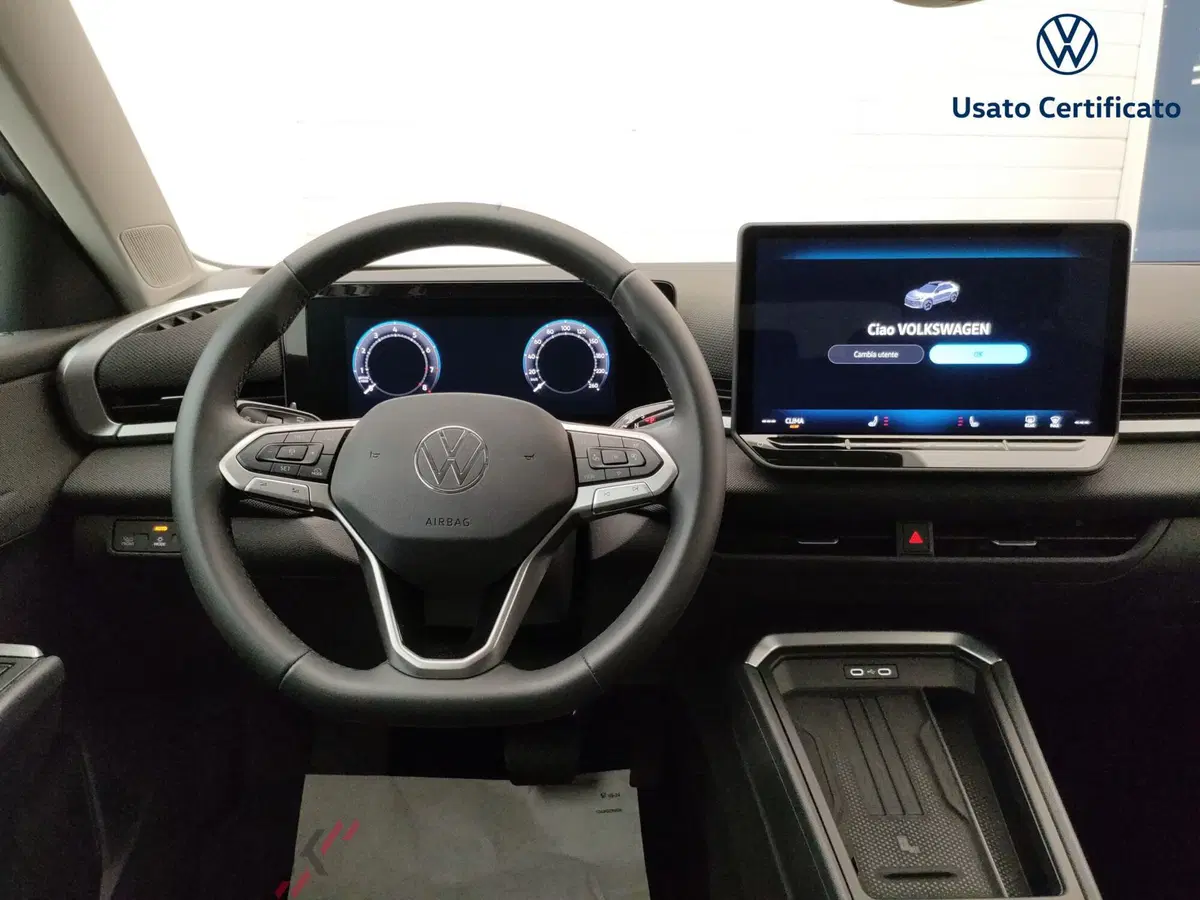 Volkswagen T-Roc usata a Varese (13)
