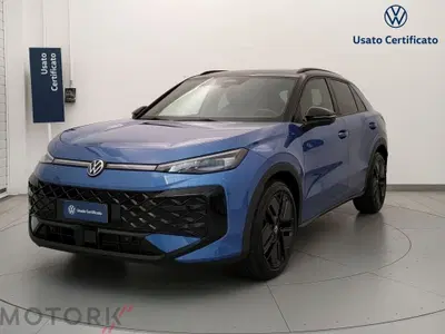 Volkswagen T-Roc 1.5 etsi R-Line 150cv dsg nuova a Busto Arsizio