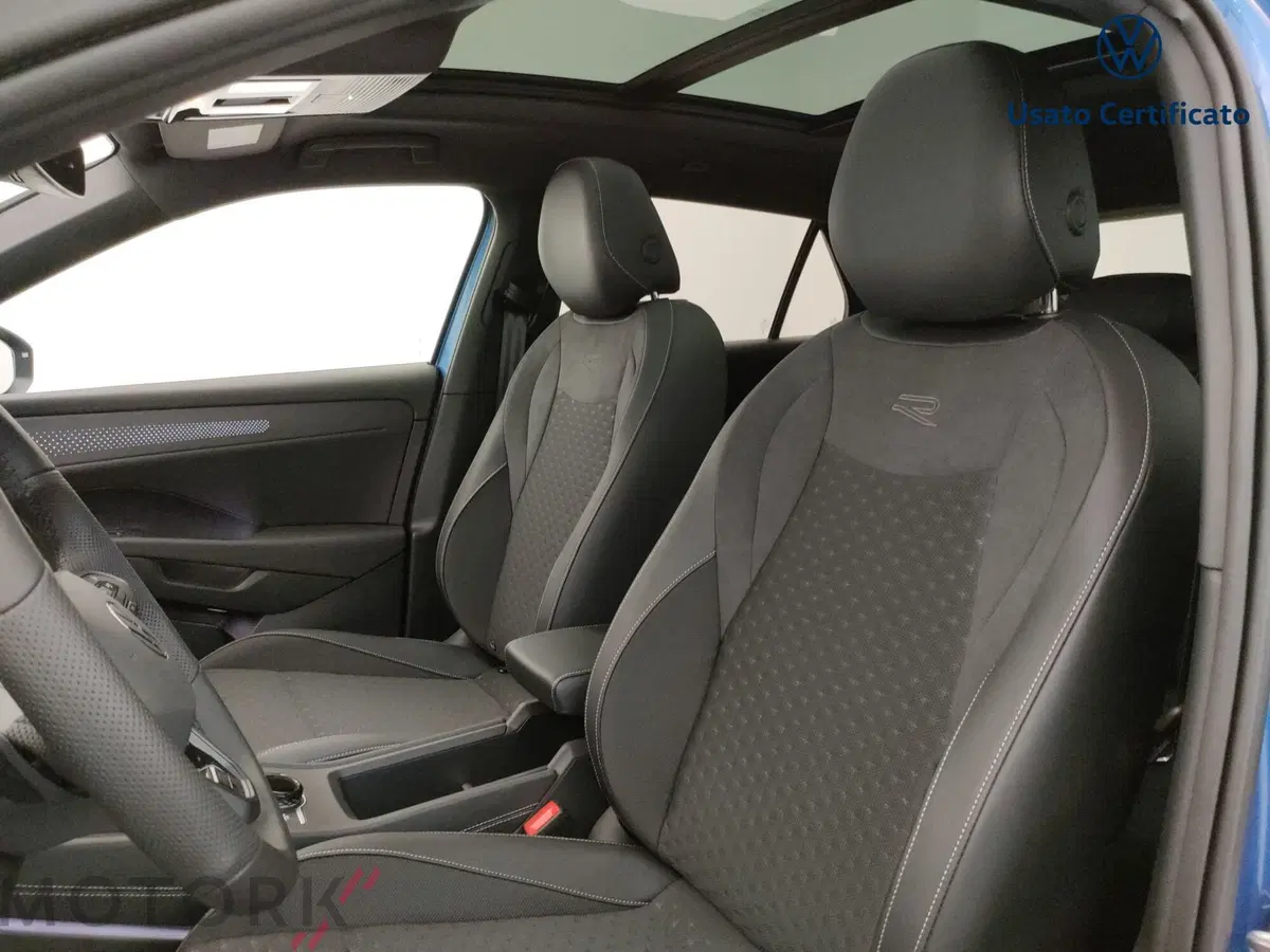 Volkswagen T-Roc nuova a Varese (11)