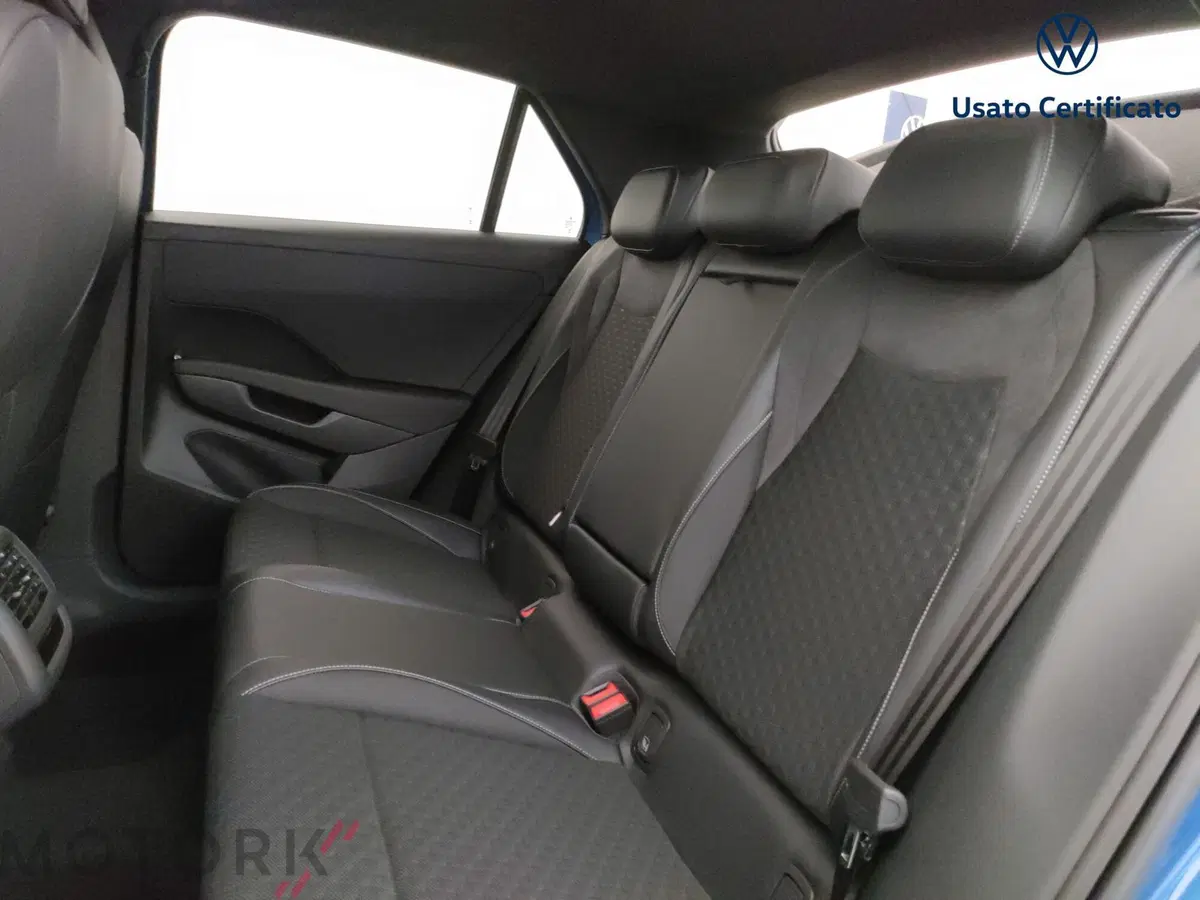 Volkswagen T-Roc nuova a Varese (10)