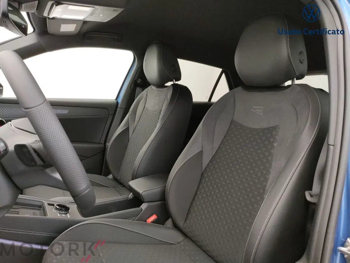 Volkswagen T-Roc nuova a Varese (11)