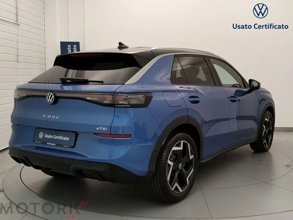 Volkswagen T-Roc nuova a Varese (5)