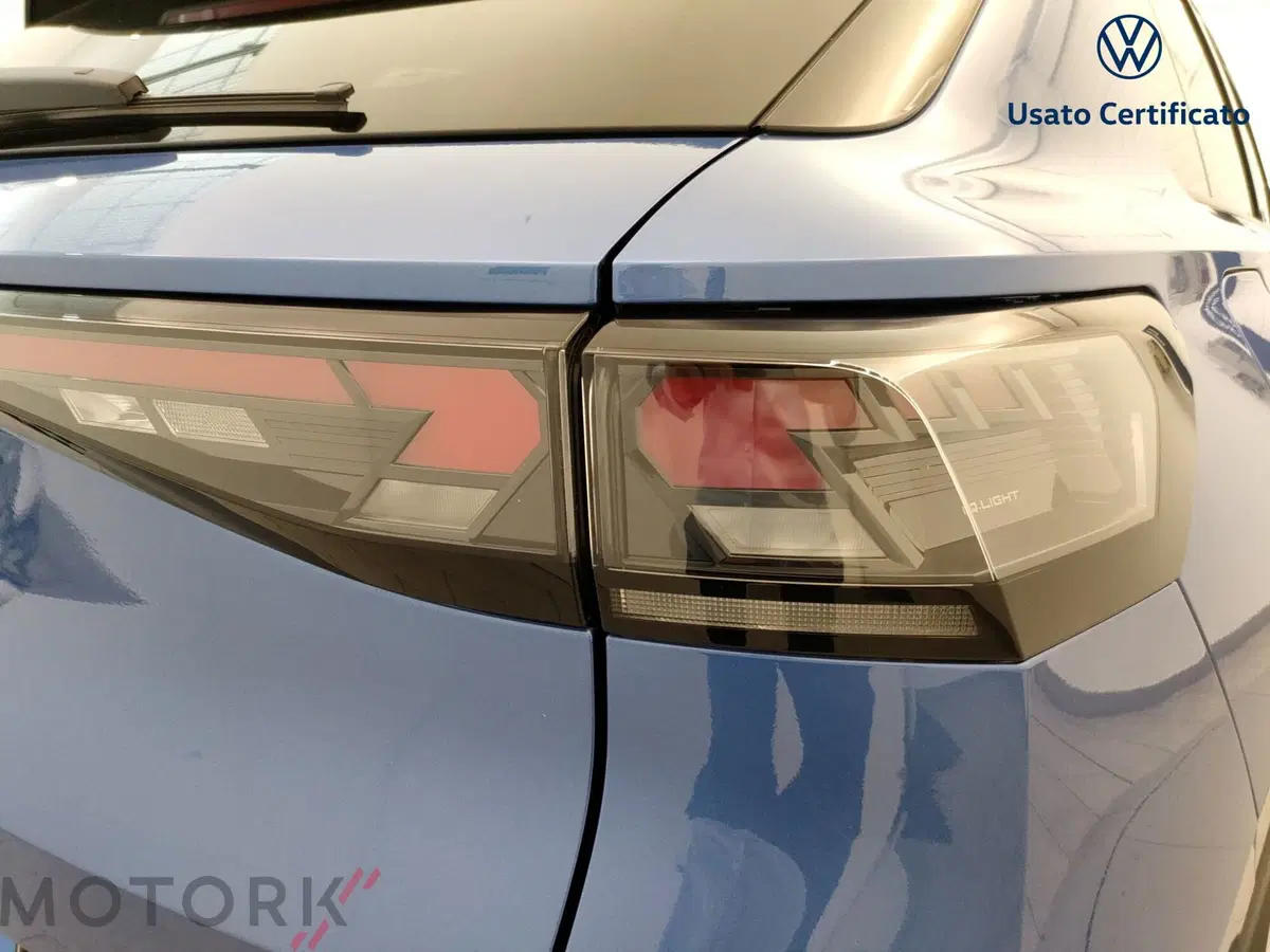 Volkswagen T-Roc nuova a Varese (8)