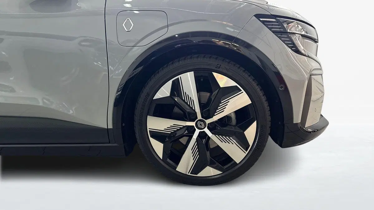Renault Megane E-Tech Electric usata a Padova (18)