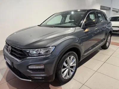 Volkswagen T-Roc 1.5 TSI ACT Style BlueMotion Technology del 2020 usata a Genova