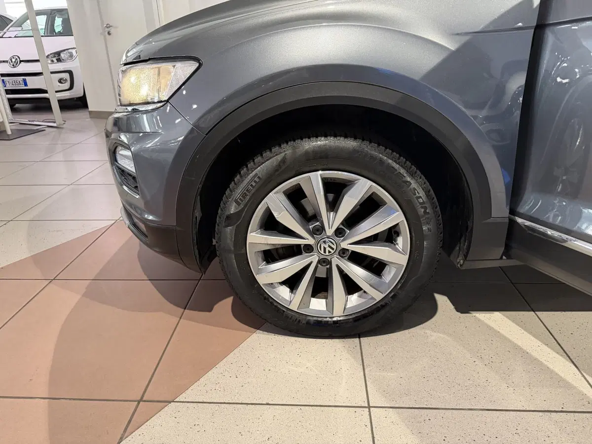 Volkswagen T-Roc usata a Genova (14)