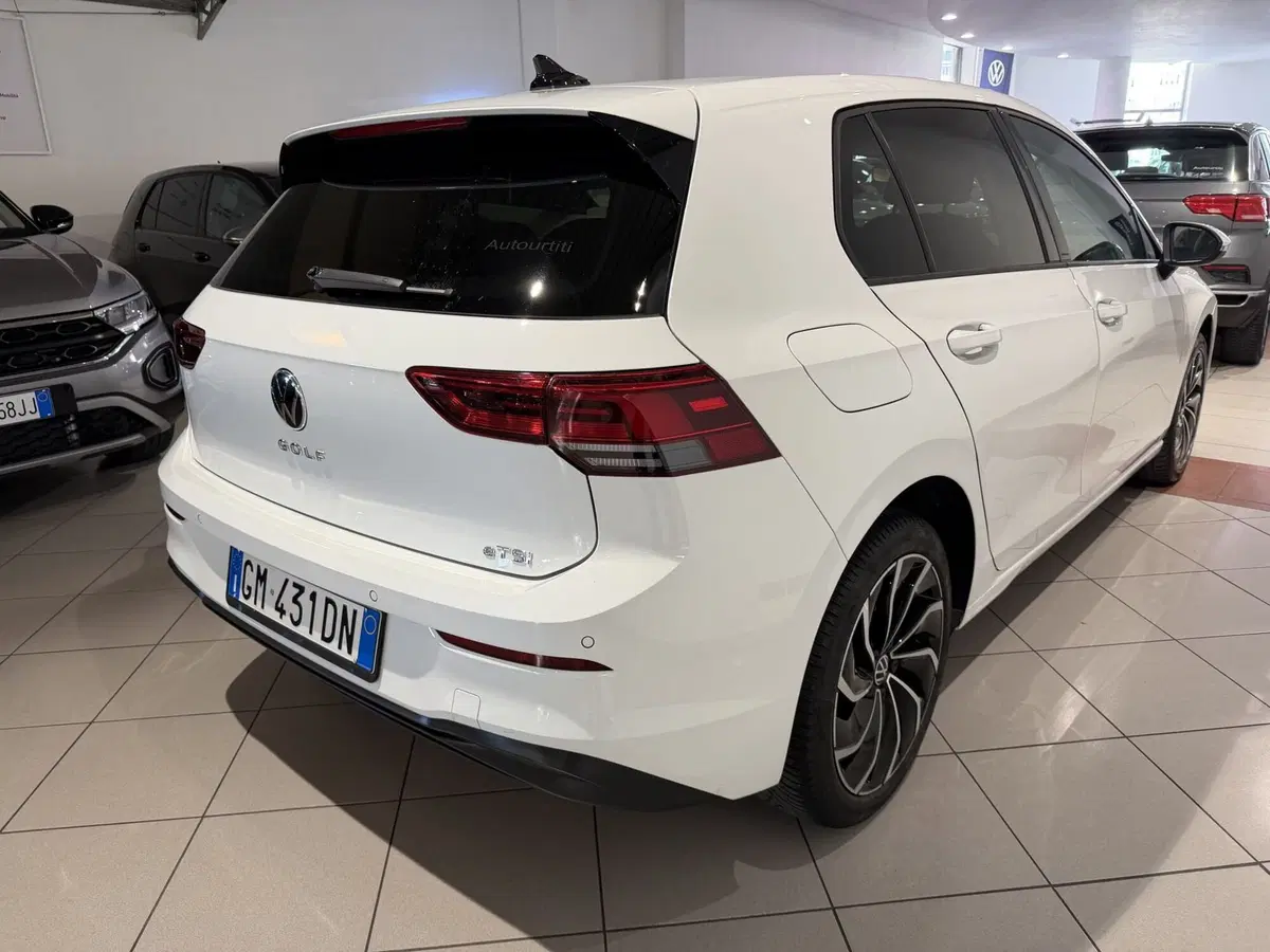 Volkswagen Golf usata a Genova (5)