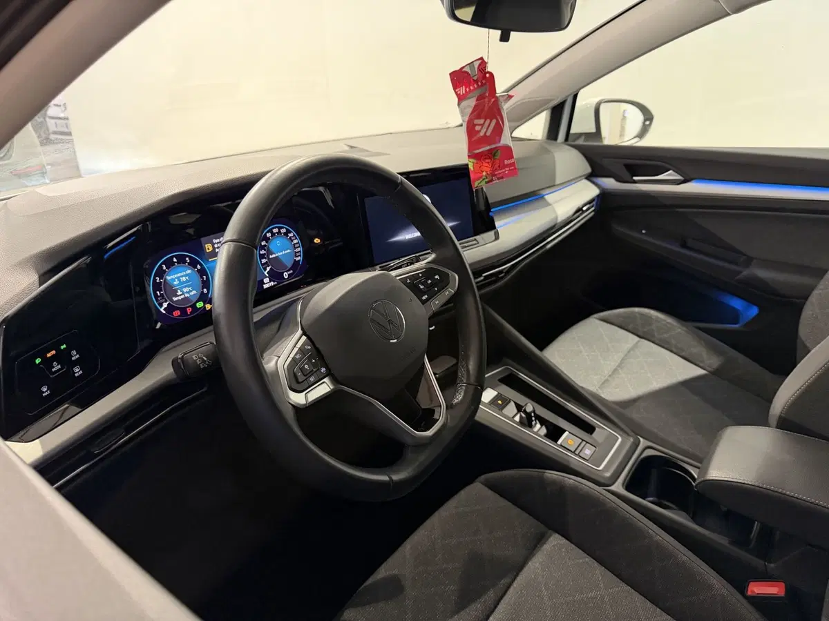 Volkswagen Golf usata a Genova (8)