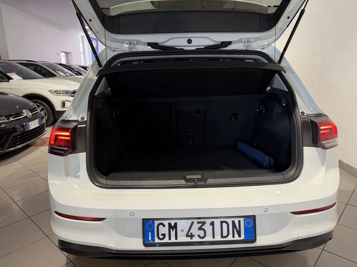 Volkswagen Golf usata a Genova (9)