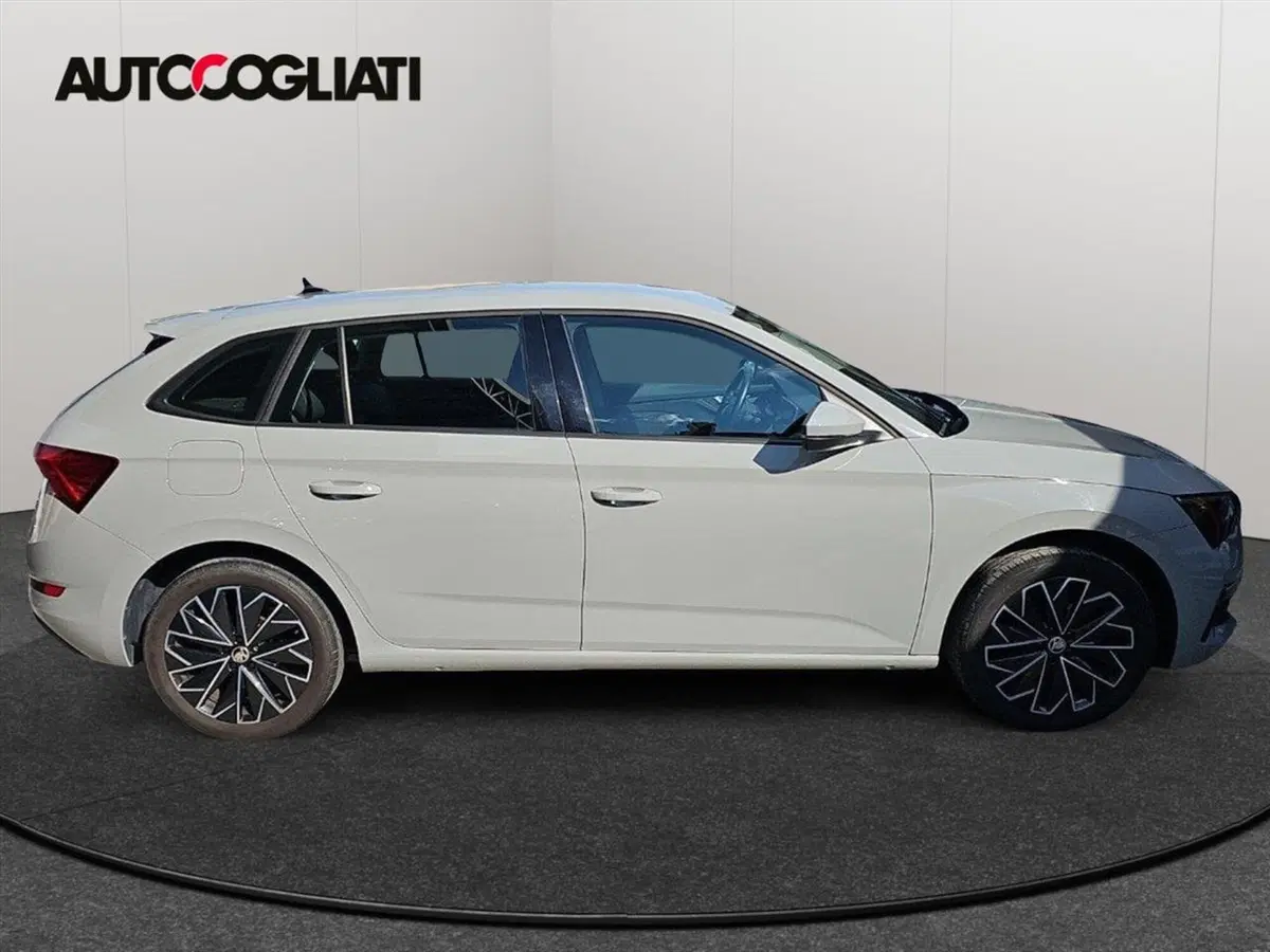Skoda Scala usata a Lecco (5)