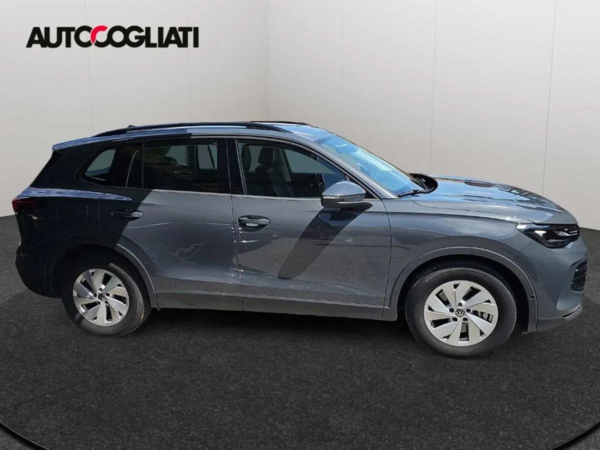 Volkswagen Tiguan usata a Lecco (8)