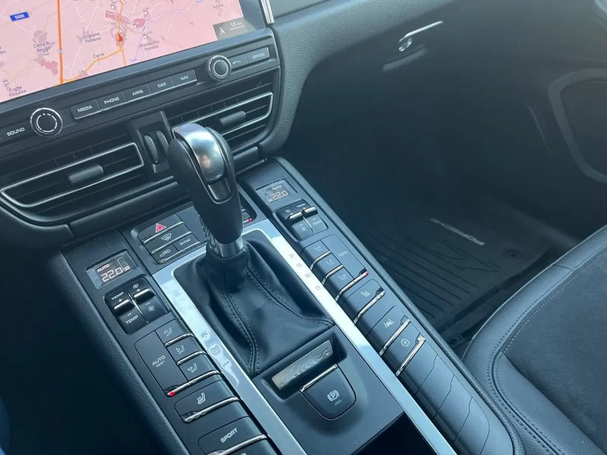 Porsche Macan usata a Ferrara (18)