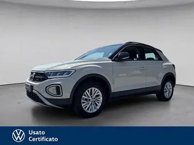Volkswagen T-Roc 1.0 TSI Life del 2023 usata a Vicenza