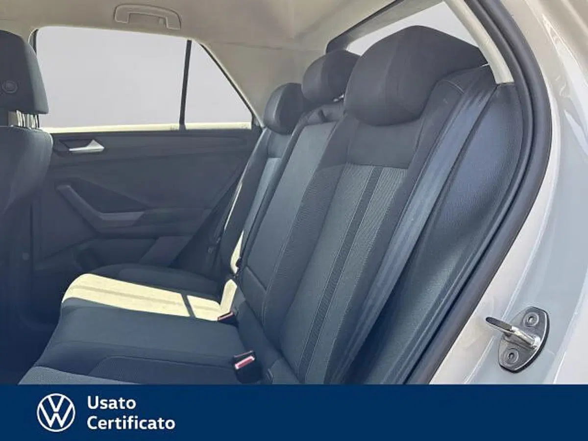 Volkswagen T-Roc usata a Vicenza (11)