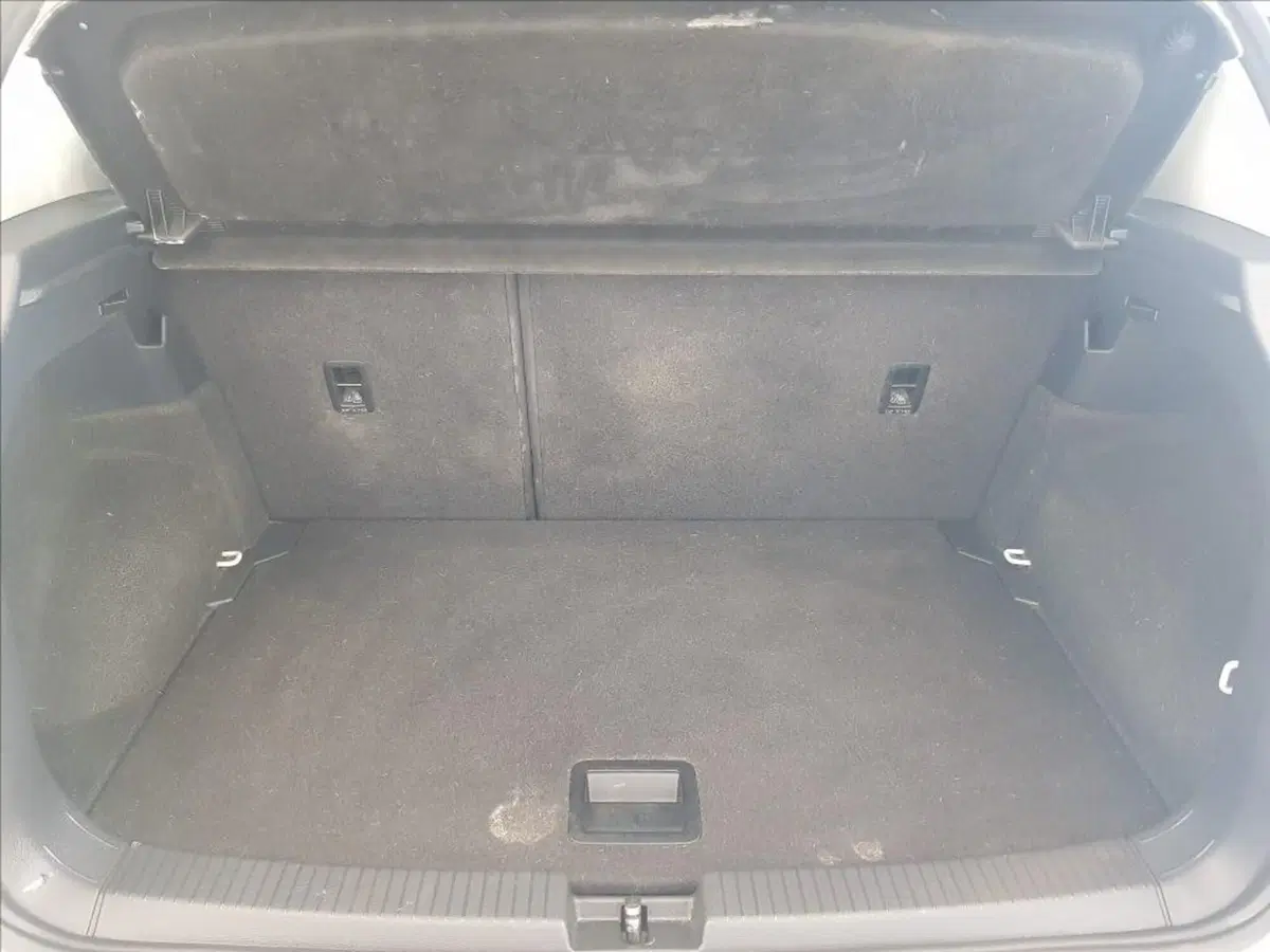Volkswagen T-Cross usata a Lucca (15)