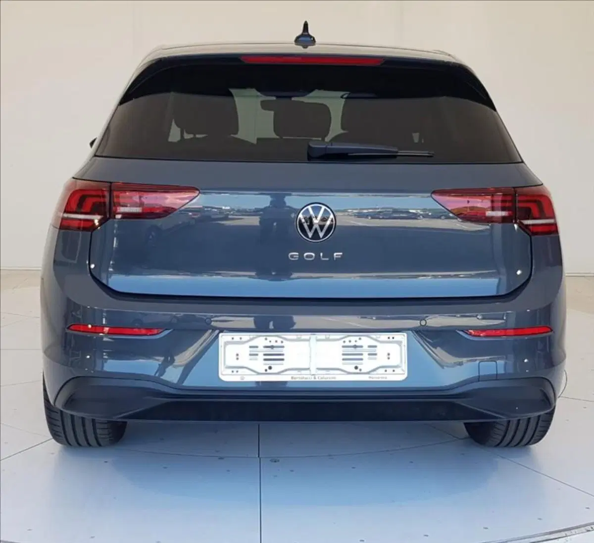 Volkswagen Golf nuova a Lucca (5)