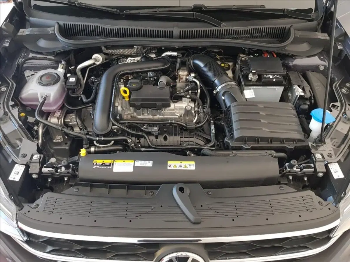 Volkswagen Taigo nuova a Lucca (17)