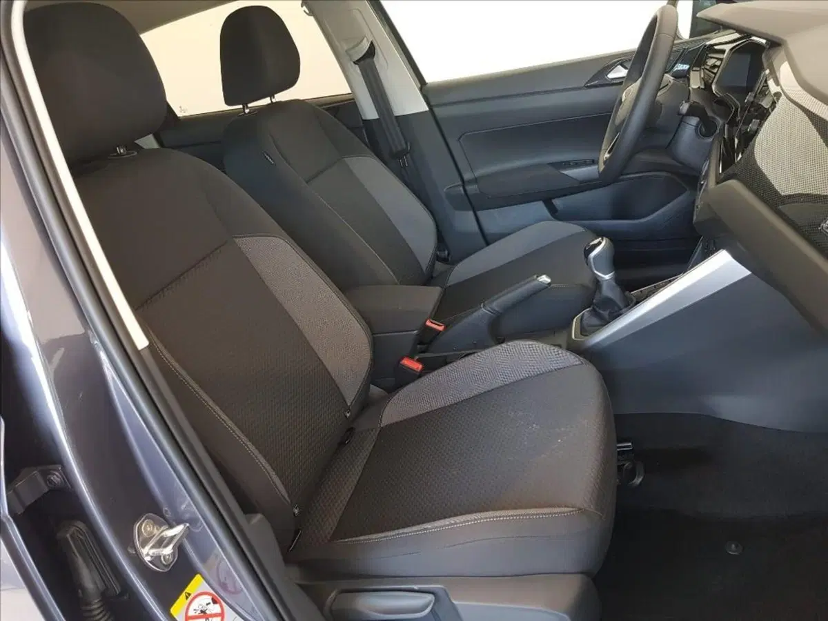 Volkswagen Taigo nuova a Lucca (11)