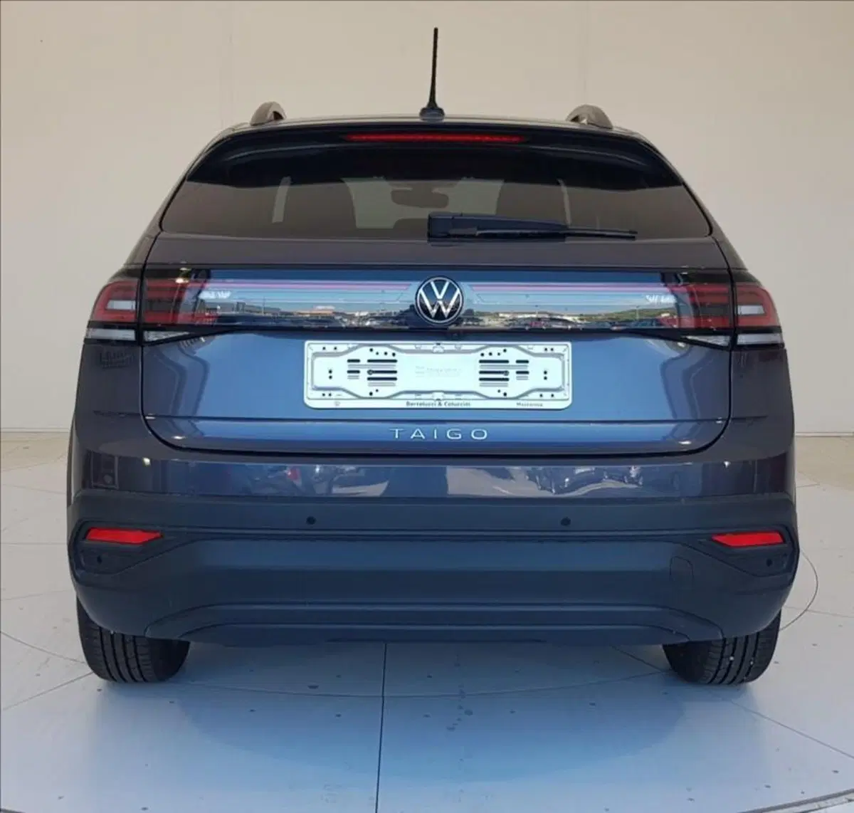 Volkswagen Taigo nuova a Lucca (5)