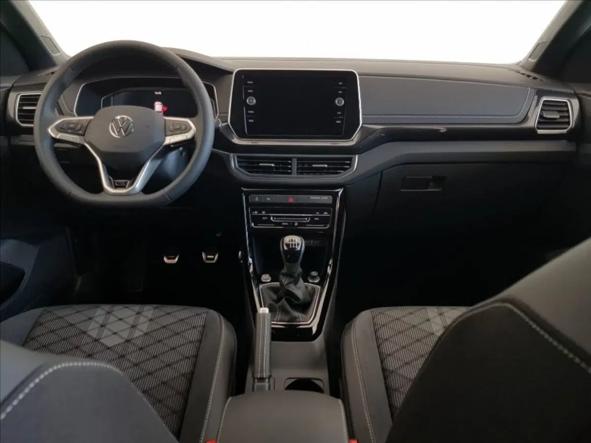 Volkswagen T-Cross nuova a Lucca (13)