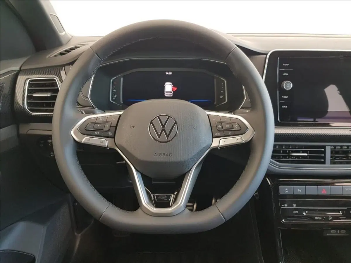 Volkswagen T-Cross nuova a Lucca (14)