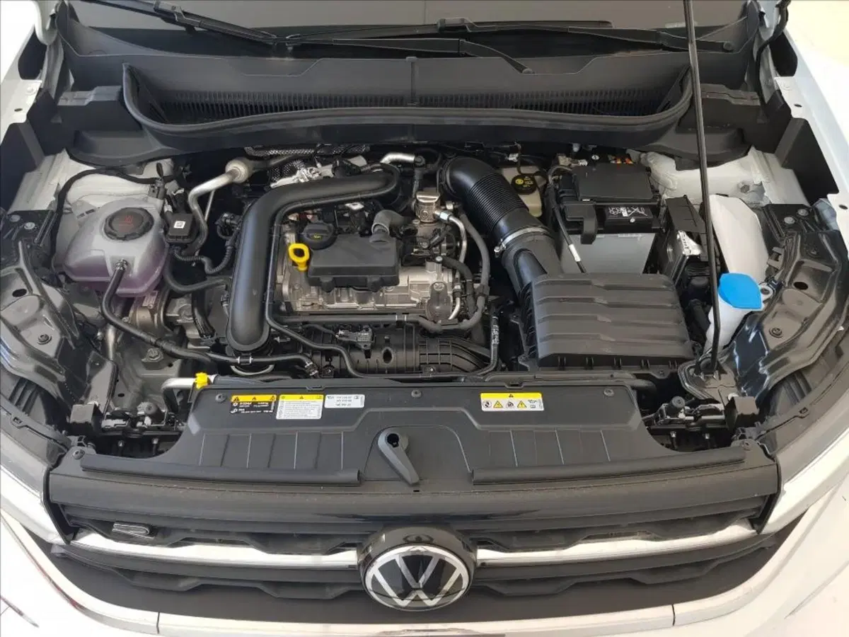 Volkswagen T-Cross nuova a Lucca (17)