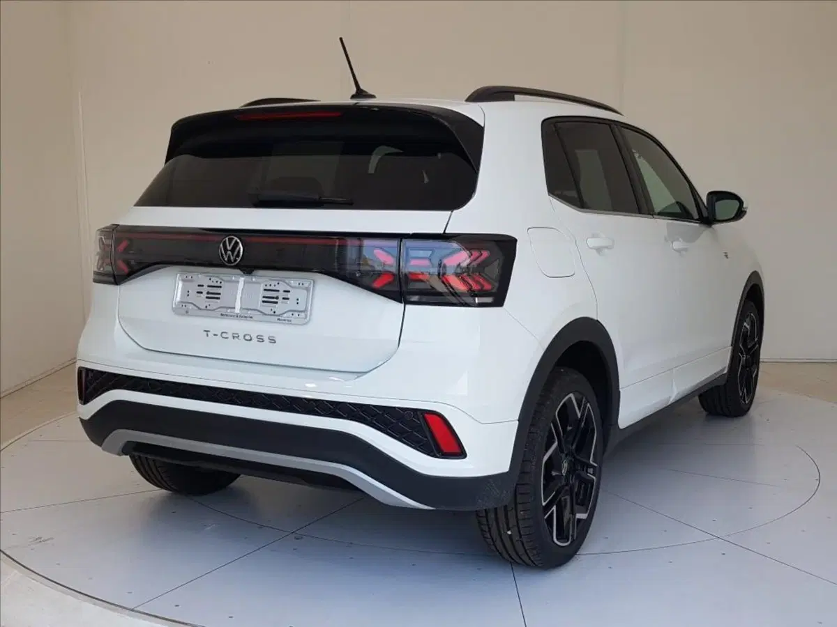 Volkswagen T-Cross nuova a Lucca (6)