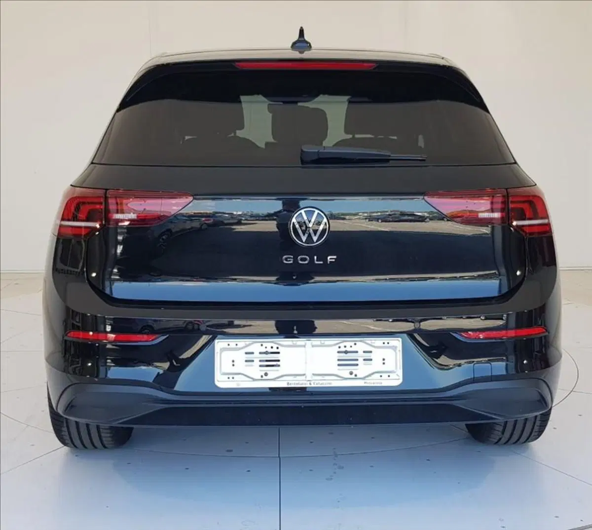 Volkswagen Golf nuova a Lucca (5)