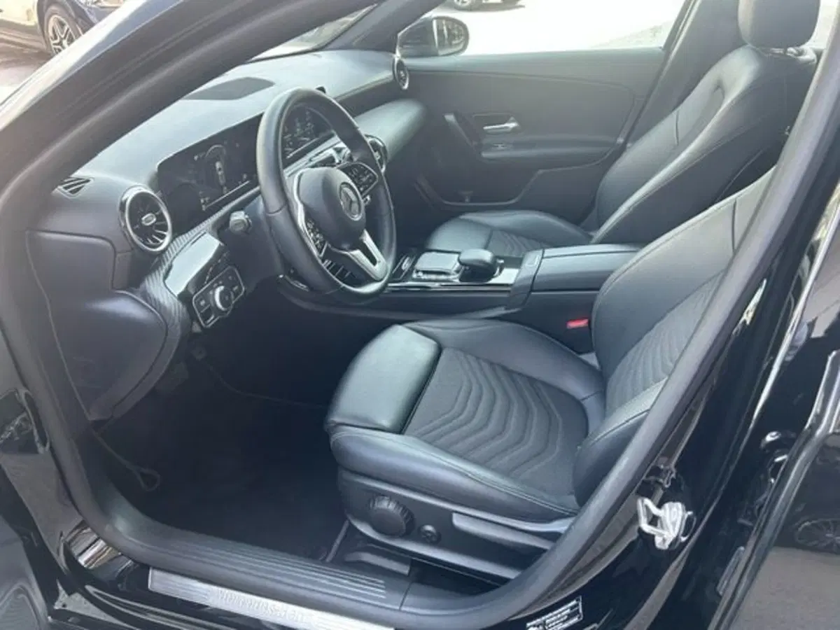 Mercedes-Benz Classe A Sedan usata a Potenza (12)