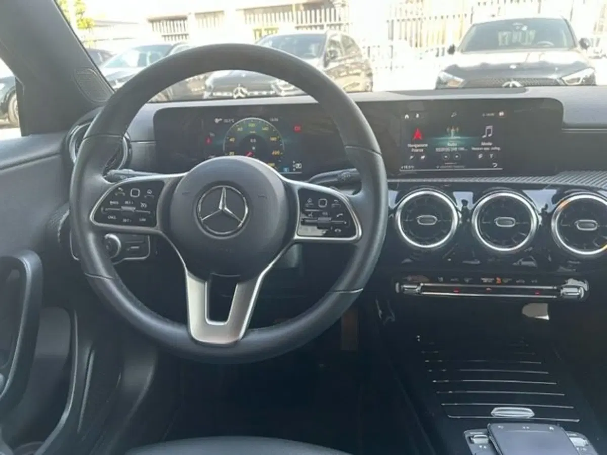 Mercedes-Benz Classe A Sedan usata a Potenza (13)