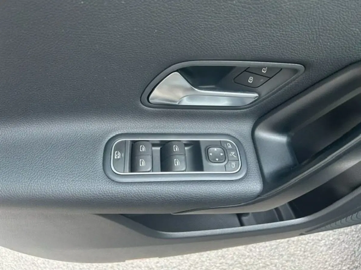 Mercedes-Benz Classe A Sedan usata a Potenza (18)