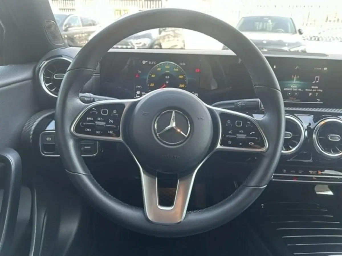 Mercedes-Benz Classe A Sedan usata a Potenza (7)