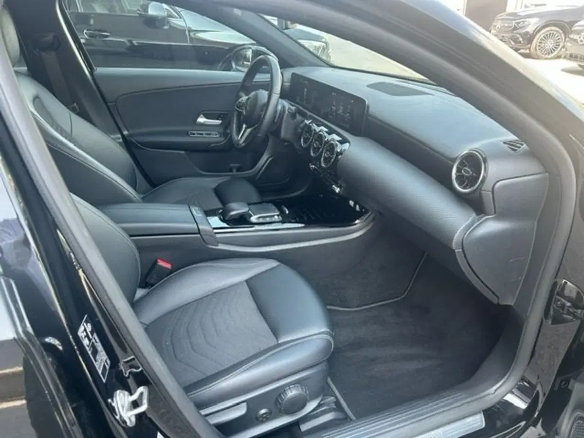 Mercedes-Benz Classe A Sedan usata a Potenza (9)