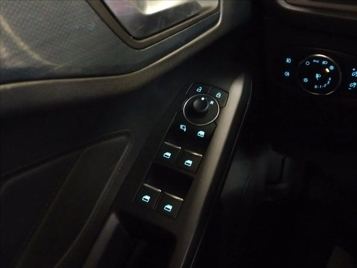 Ford Focus usata a Milano (13)