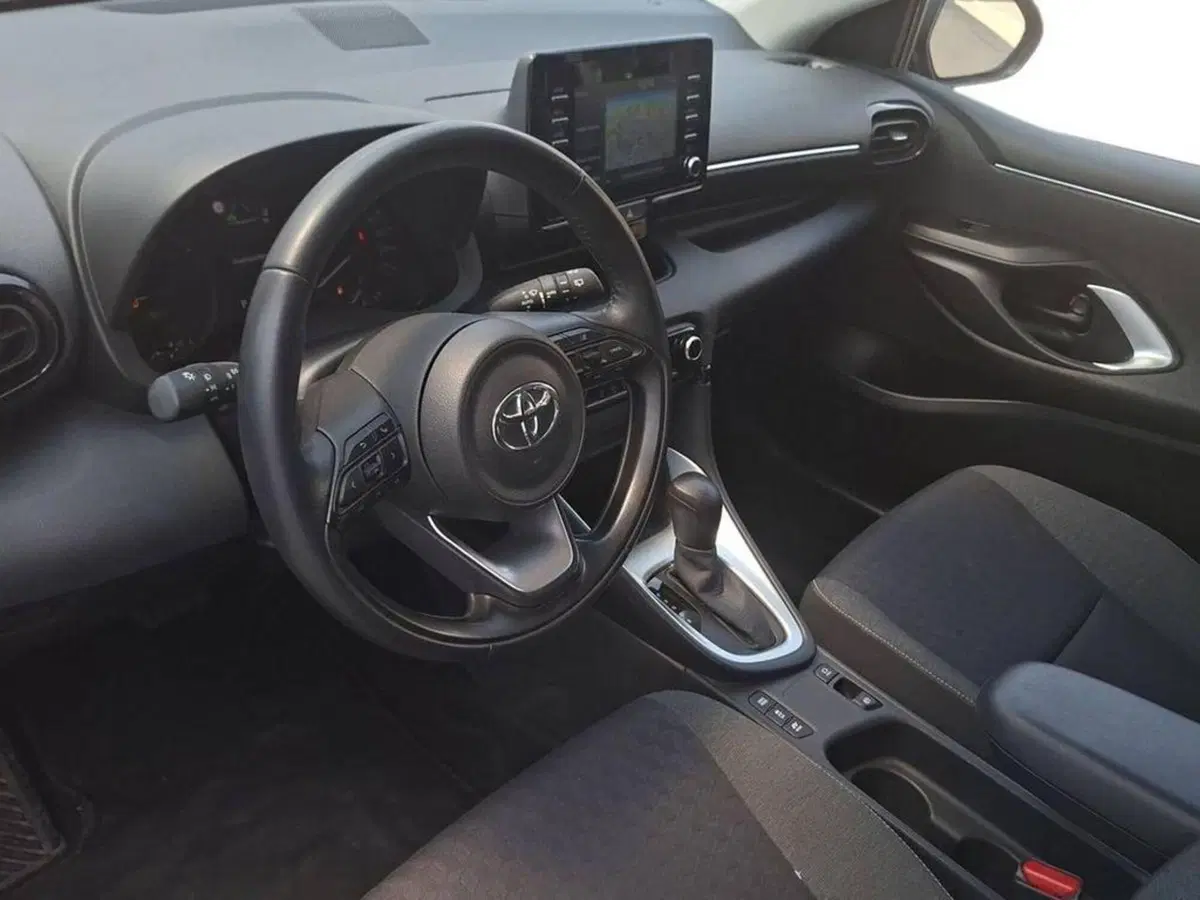 Toyota Yaris Cross usata a Torino (9)