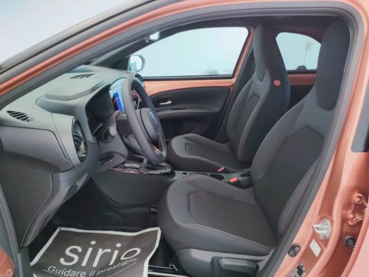 Toyota Aygo X nuova a Teramo (15)