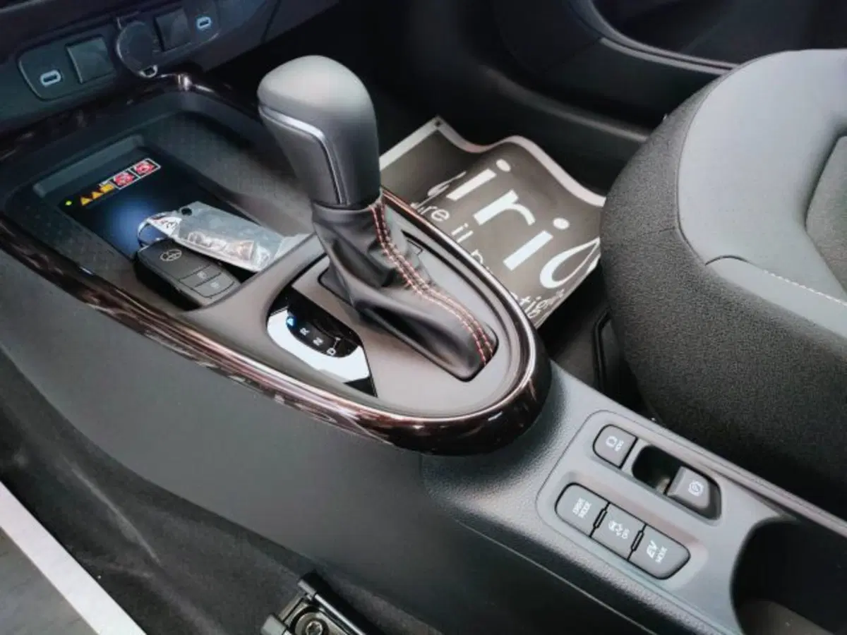 Toyota Aygo X nuova a Teramo (16)