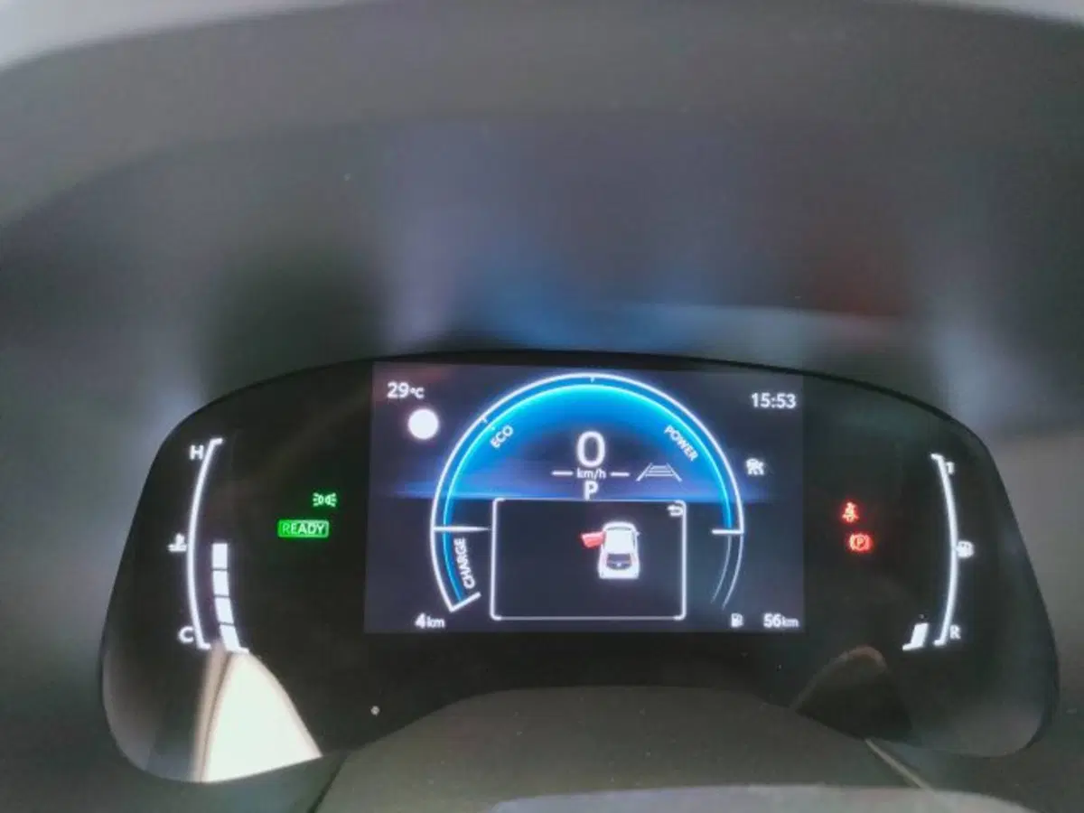 Toyota Aygo X nuova a Teramo (17)